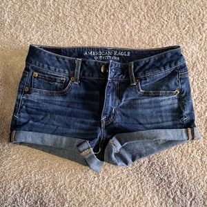 Super stretch Shortie dark wash